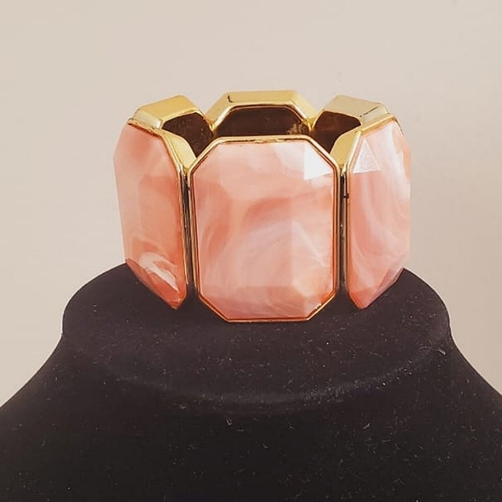 Vintage Wide Chunky Fashion Jewelry Bracelet. 🌴